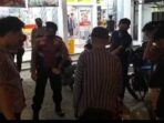 Polisi bersama warga amankan pelaku pencuri sepeda motor