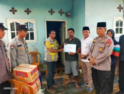 Wujud Peduli, Kapolres Lampung Utara Berikan Tali Asih Kepada Keluarga Korban Tenggelam Di Irigasi
