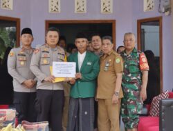 Guna mewujudkan pilkada damai,kapolres muba turun langsung mengunjungi pondok pesantren maaun hayat di desa bukit selabu