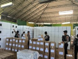 Personel Sat Samapta Polres Lampung Utara Patroli Gudang Logistik KPU