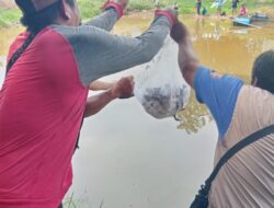 Jalin Kekompakan,Tim Relawan Hamartoni – Romli Adakan Mancing Bersama Warga.